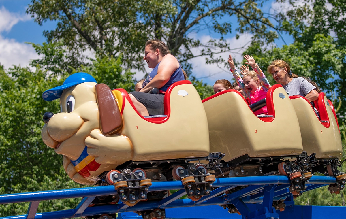 Howler at Holiday World